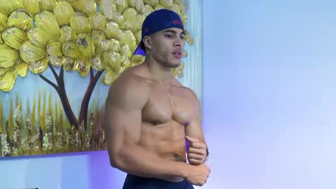 romano_kentt12 online show from April 21, 3:35 am