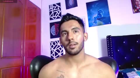 Roman online show from March 3, 8:27 pm