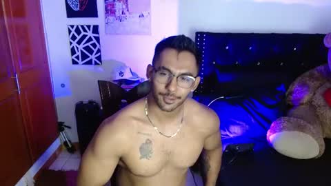 Roman online show from July 11, 7:39 pm