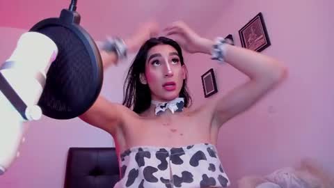 zaray online show from June 11, 3:54 pm
