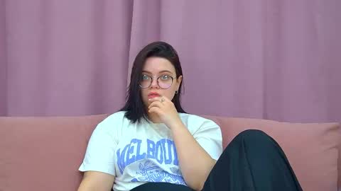 Monica online show from May 24, 6:09 am