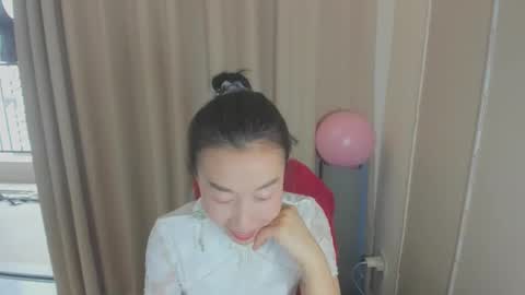 rongrong0329 online show from May 27, 1:57 am