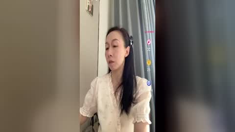 rongrong0329 online show from August 2, 6:37 am