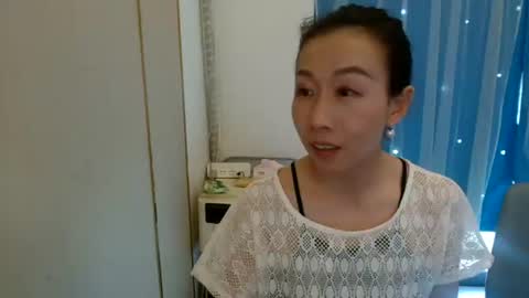 rongrong0329 online show from July 5, 7:48 am