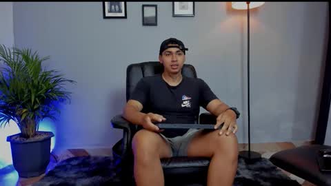 RonnieCanford online show from January 17, 2:15 pm