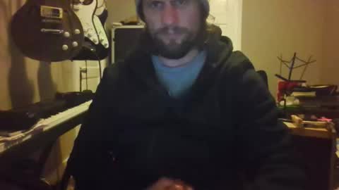 ronniejohnston13 online show from November 25, 6:34 am