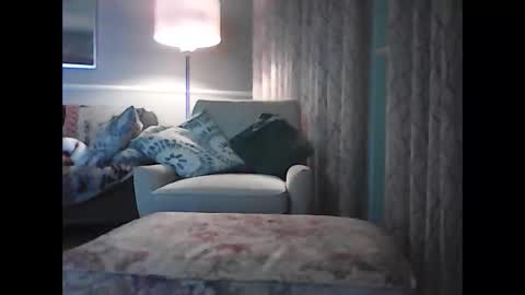 ronvlv online show from February 18, 2:55 am