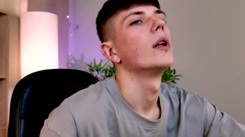 Rony online show from February 10, 7:50 pm