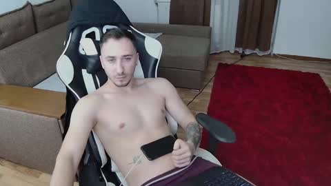 ionut online show from December 14, 2:00 am