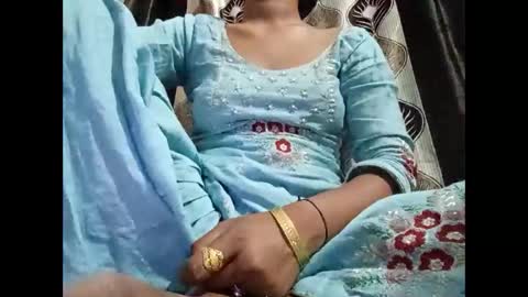 roop_sexy642 online show from April 15, 8:17 am