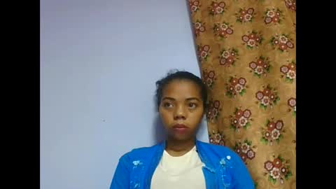 rosah225127 online show from May 1, 5:12 am