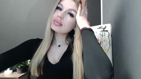 Rosalina online show from February 21, 1:25 pm