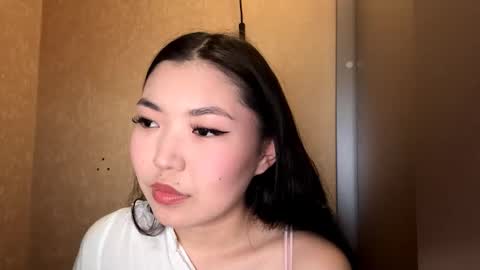 Kira online show from March 7, 11:32 am