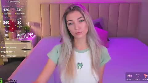 Kimberlly online show from July 27, 11:35 pm
