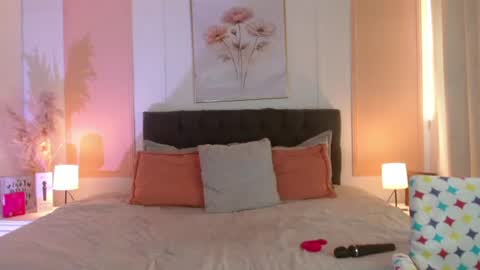 Rose  online show from June 16, 1:48 pm
