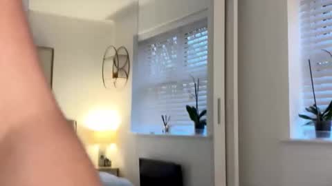 Bella  online show from March 6, 7:18 am