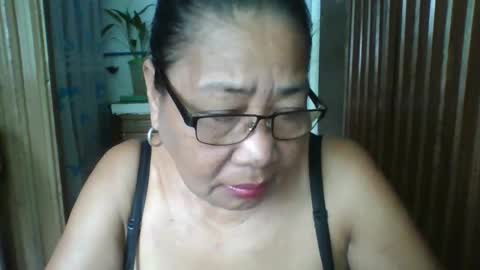 rosebelle66 online show from June 5, 11:54 pm