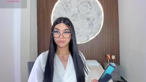 Rose online show from April 18, 7:07 pm