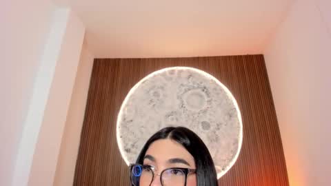 Rose online show from March 4, 1:52 pm