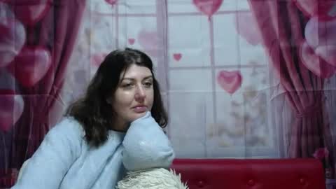 RoseHille online show from February 5, 3:26 pm