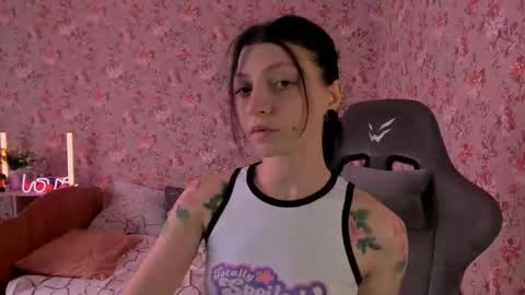 Lola online show from November 25, 4:55 am