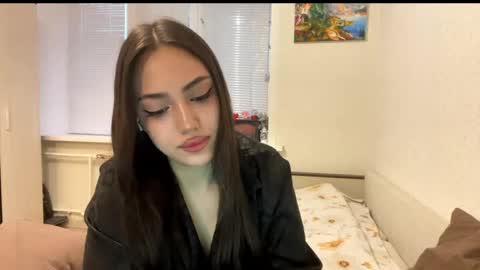 Mimi online show from May 23, 4:58 pm