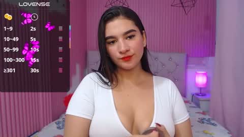 roses_liittle_ online show from July 2, 1:14 am