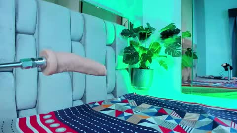 Rose online show from March 18, 5:46 am