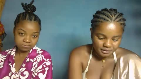 rosia22 online show from November 3, 4:30 pm