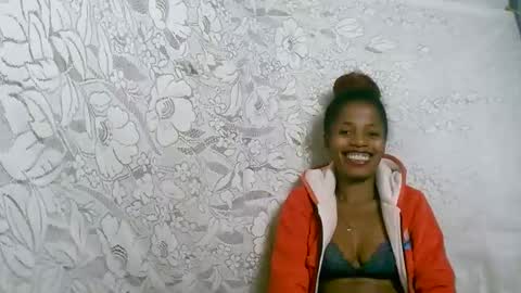 Snapshot of rosiahot1 chatting on October 21, 8:19 am rosia online show from October 21, 8:19 am