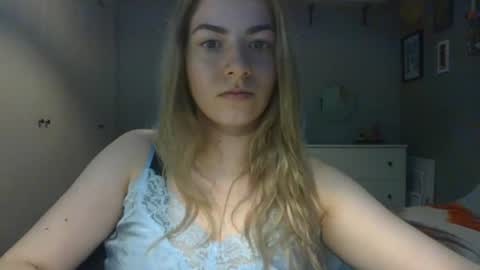 Rosie online show from August 4, 10:33 am