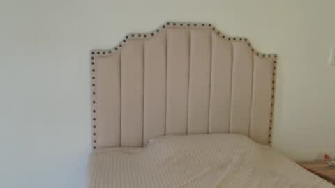 Ross BakerHot online show from November 21, 2:37 pm