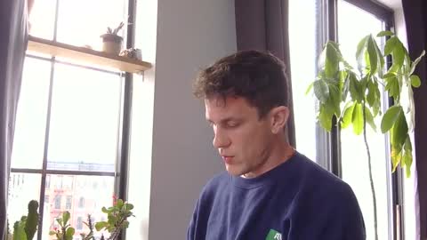 RossCollab online show from February 26, 9:29 pm