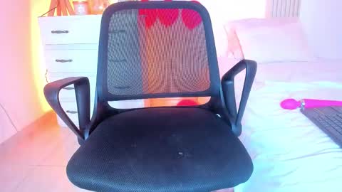 rossy_x online show from December 17, 7:20 pm