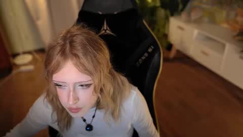 rosy_petal online show from September 11, 10:55 pm