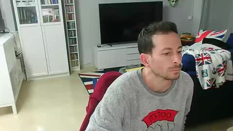 roubarixx online show from March 29, 7:10 am