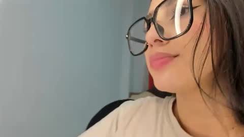 rous_and_sweet09 online show from May 29, 2:53 am