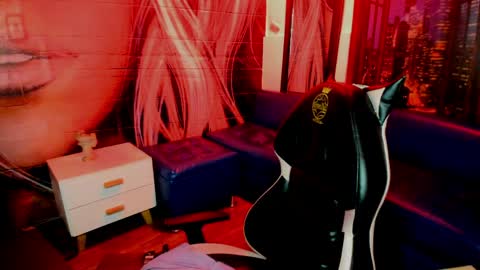 rouse darkk online show from April 11, 7:45 am