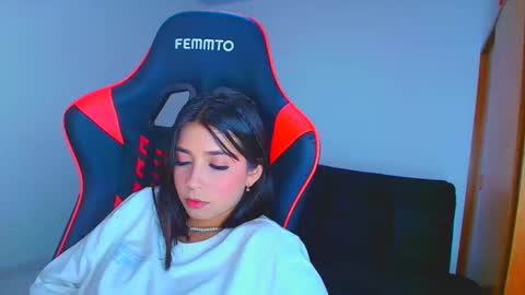 rousse_violet online show from September 18, 10:03 pm