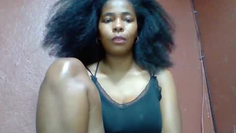 Snapshot of rovaelyah chatting on October 11, 7:46 am rovaelyah online show from October 11, 7:46 am