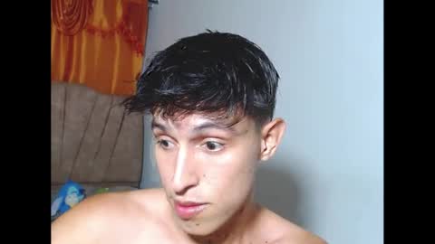 rowanboy23 online show from August 5, 1:02 am