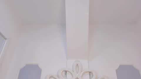 roxana_scott1 online show from March 27, 5:02 am