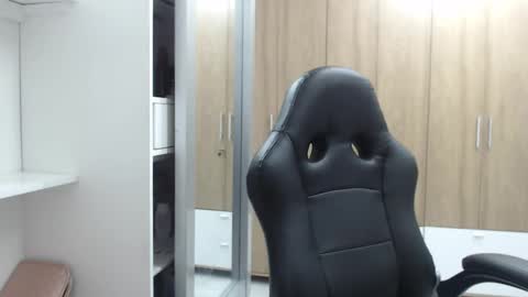 Snapshot of roxanalove7 chatting on March 4, 12:29 am Roxana online show from March 4, 12:29 am