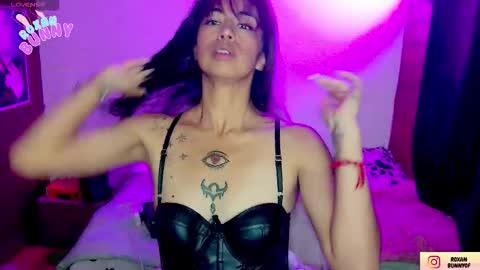 roxxy online show from November 17, 4:26 am