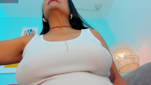 Roxanna  online show from May 26, 1:50 pm