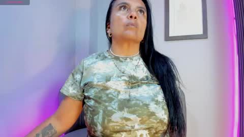  Roxanna  online show from May 17, 7:01 pm