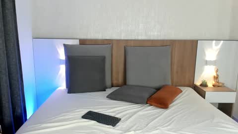 Roxanna online show from March 5, 3:51 am