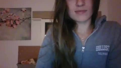 roxanne66 online show from December 20, 10:32 pm