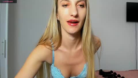 roxanne online show from January 23, 4:26 pm