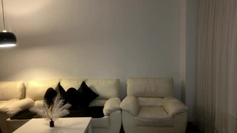 Roxy online show from April 1, 10:28 pm